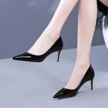 時尚之履 黑色漆皮高跟鞋選購指南——價格、圖片、品牌與穿著體驗全解析